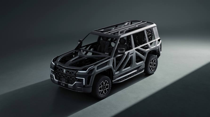 成都9仰望U8硬派越野的科技魅力，国能汽车对传统燃油车市场的冲击